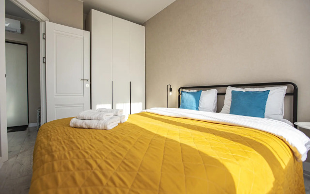 Апартаменты TopHouse на Брянской 18 двухкомнатные