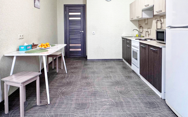 Апартаменты На Красных Партизан 1