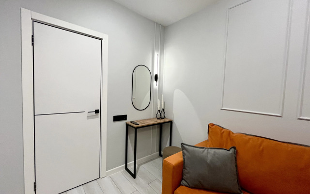 Layf Apart Na Granichnoy 38 Flat