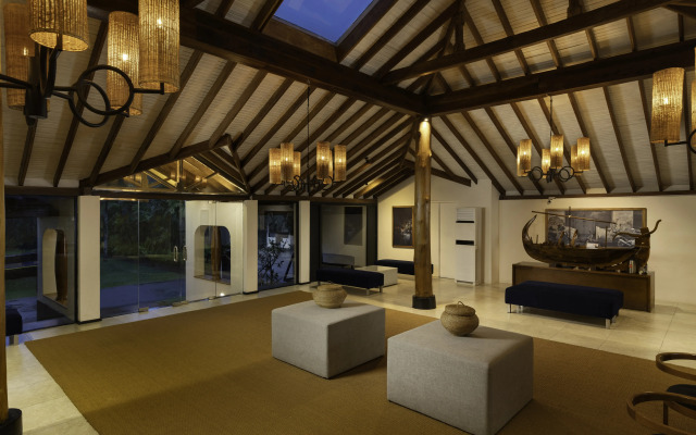 EKHO Surf Bentota Hotel