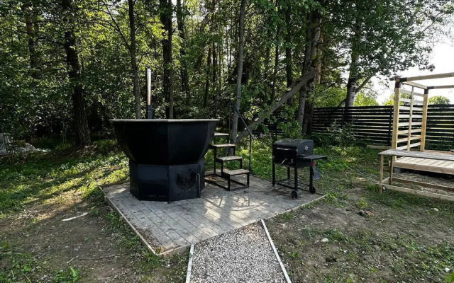 Na ulitse Lesnoy 14 Private house