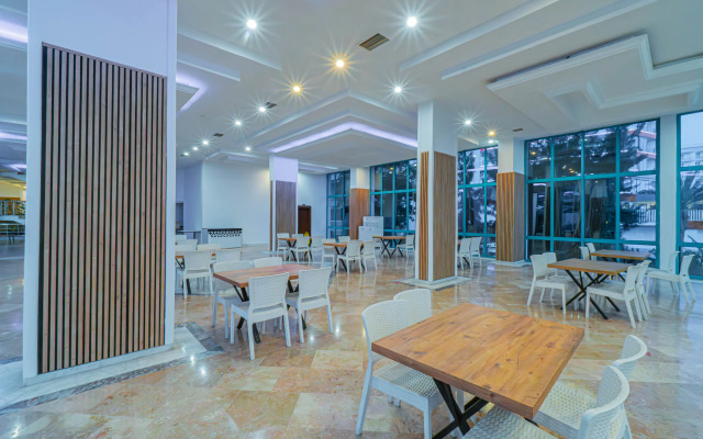 Pyxis Point Hotel - All Inclusive