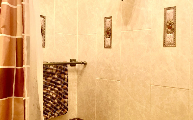 Квартира в Историческом Центре Санкт-Петербурга. Дом Театрального Работника