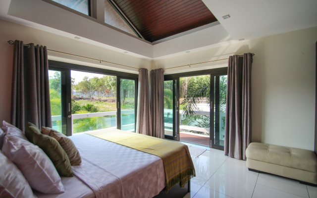 Resona Pool Villa