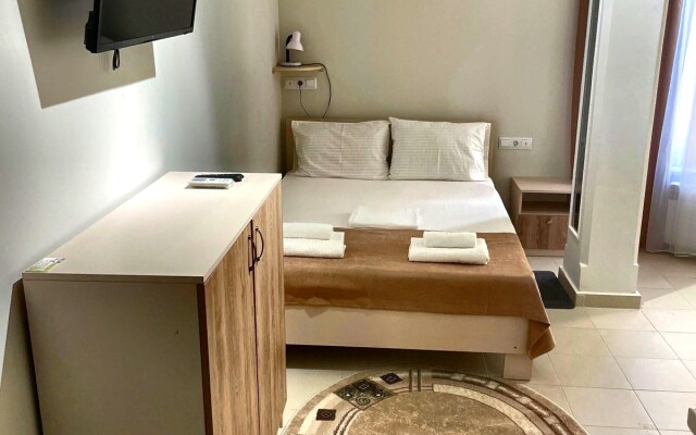 Panda Na Bambukovoy Apartments
