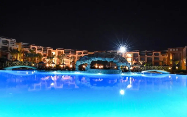Parrotel Lagoon Waterpark Resort