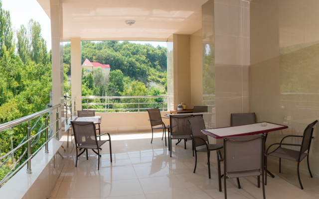 Iordan Hotel