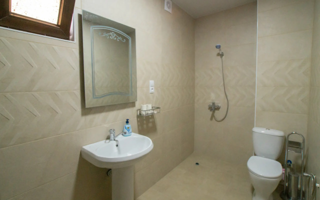 Andro House Guest House