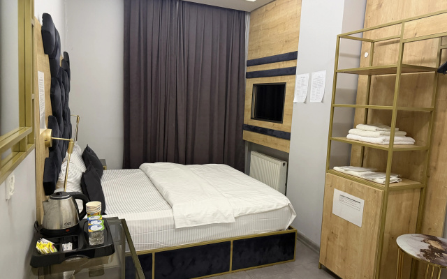 Lily Airport Otel