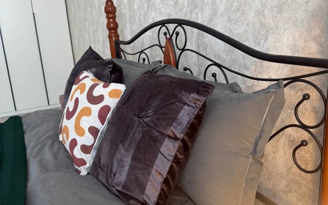 Квартира Атмосферная 2х комнатная вязанная рядом с ТЦ Планетой