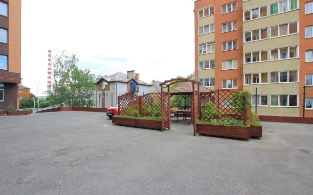 Pavlin v Parke Yunost Apartments