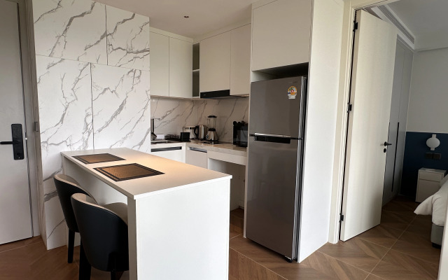 Апартаменты 2 Спальни Первая Линия Пляжа Лаян от Capital Pro