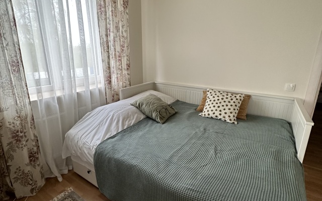 Апартаменты с 3 спальнями в частном доме