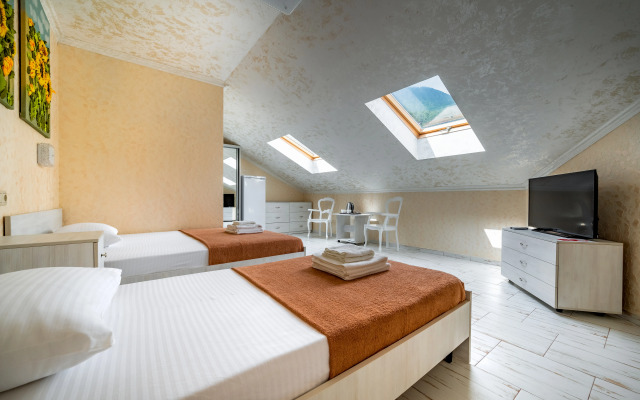 Vals Tsvetov Redance Hotel