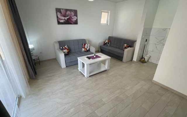 Elma Apartment Hotel
