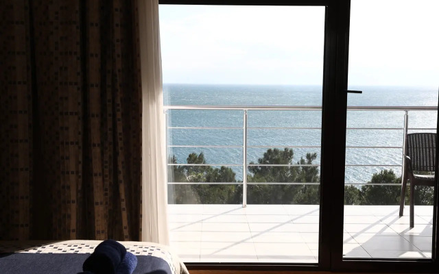 Dolphin Apartments 1