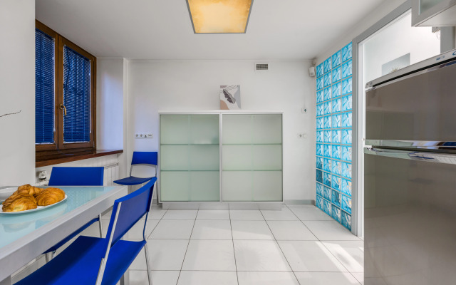 Апартаменты С видом на набережную Фонтанки