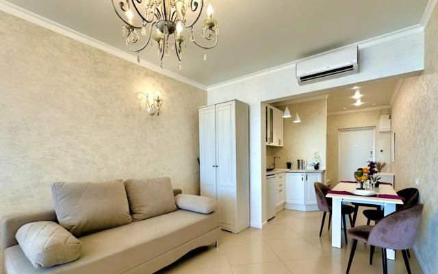 Semeynaya s Shikarnym Vidom na More Flat