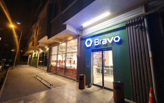 Квартира 3-комнатная квартира у метро