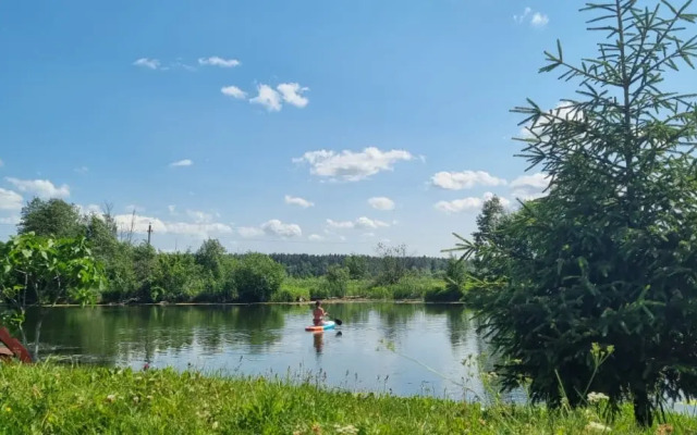 Na Beregu Reki Kamenka Private house