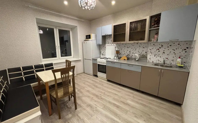 Квартира на Братьев Кашириных 152