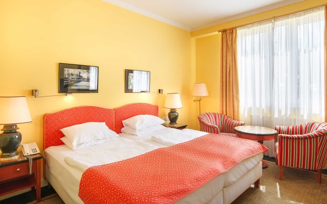 Superior Double room (full double bed)