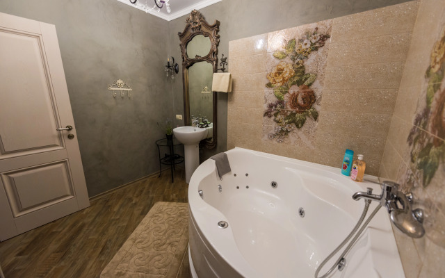 U Naberezhnoj Country House Apartments 1