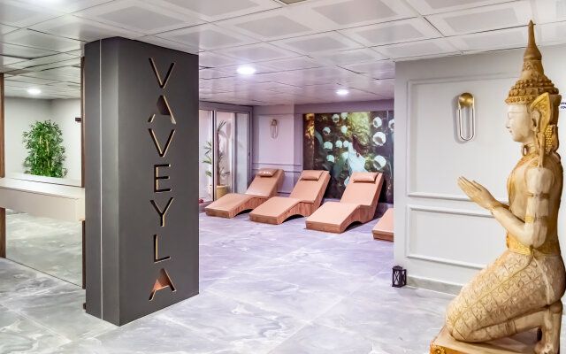 Saint Star Kemer - Adult Only +16