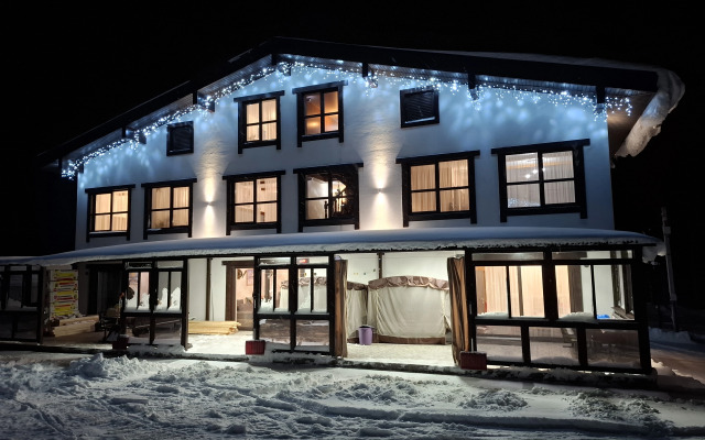 Шале Горностай Кедровое