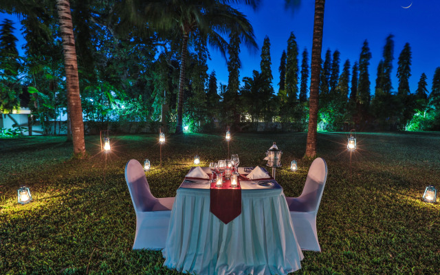 Ngalawa Hotel & Resort
