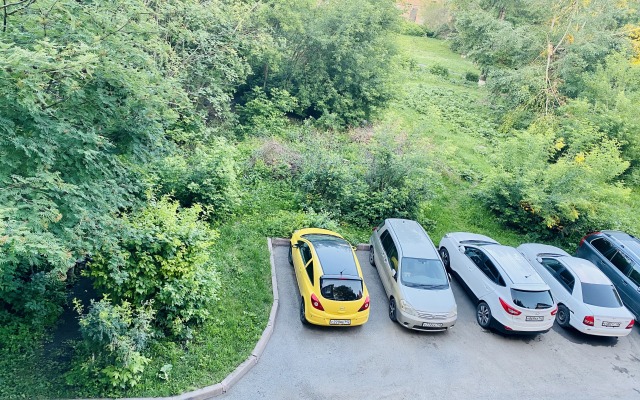 Апартаменты Unique Apart Ноград рядом со стадионом Химик и Драмтеатром, Ростелеком Бизнес и гостиницей Кузбасс на Ноградской 7