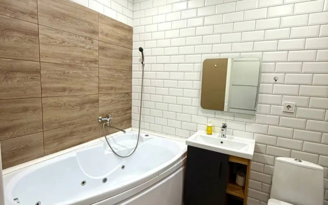 Апартаменты 078 Революционная,39/3 на Central Park с Джакузи и Кондиционером