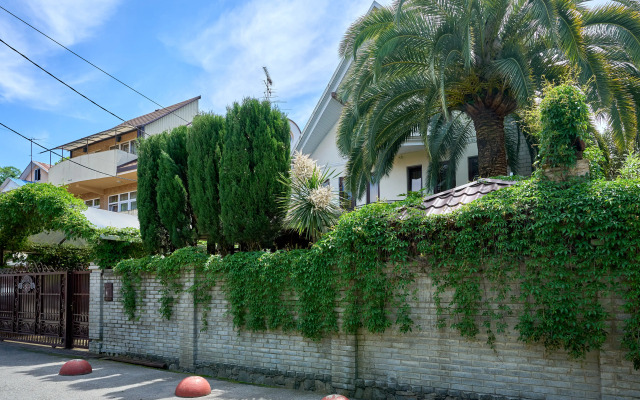 Lotos Guest House
