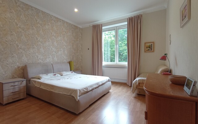 Квартира Красная 8