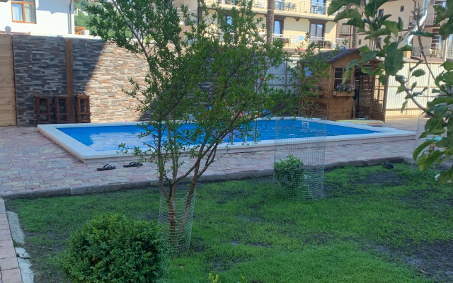 Na Evkaliptovoy 25 Guest House