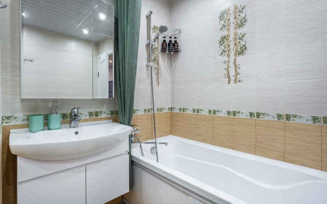 Квартира трехкомнатная Queenstay Остров мечты на Коломенской