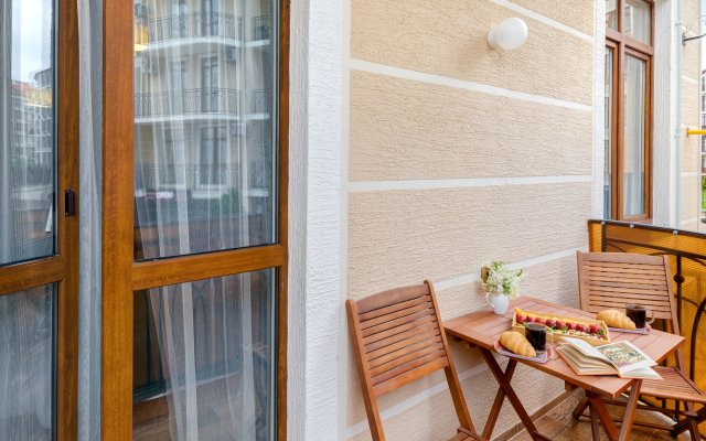 "Nautilus" Apartments with balcony v zhk Chermomorskiy 2