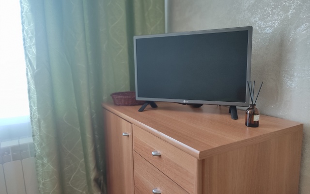 Dvukhkomnatnaya kvartira na Raduzhnom Flat