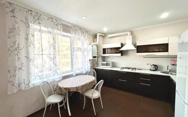 V Tsentre Astrakhani Flat