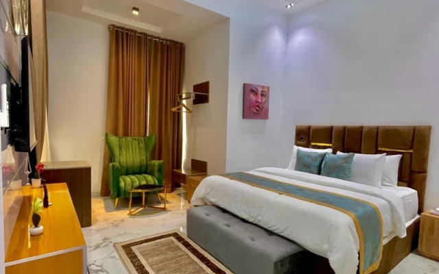 Lisa Suites Apartments