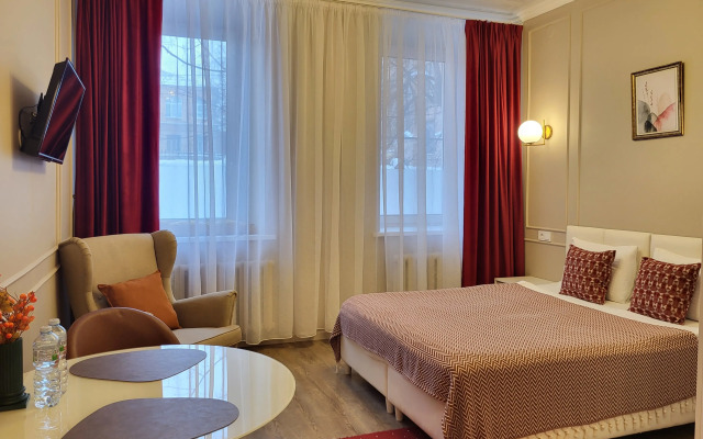 Апартаменты Улучшенная студия на Певческом