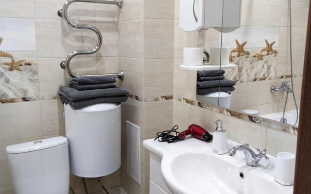 U Tsentra Semyi Kazan Flat