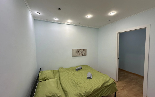 Trekhkomnatnaya Nedaleko Ot Vokzala Flat