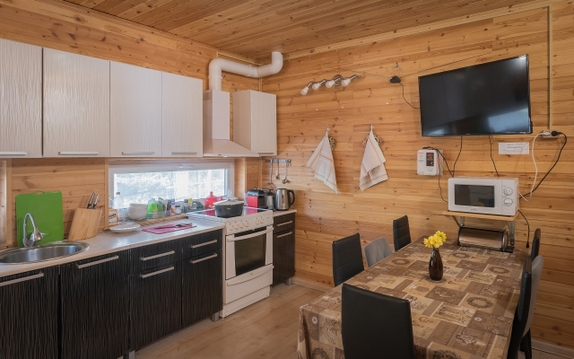 Bereg U Lesa Guest House