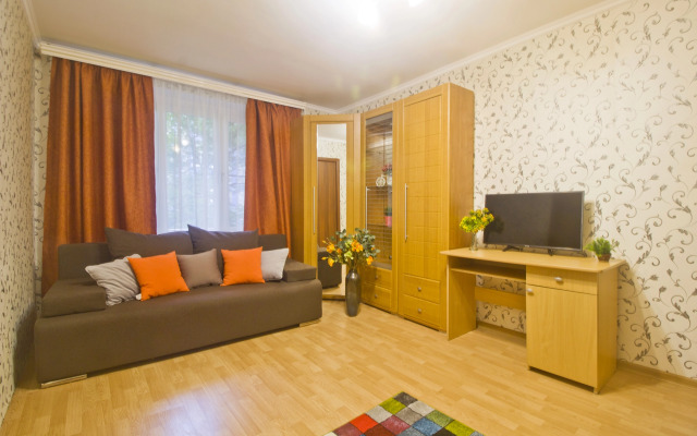 Квартира двуxкoмнaтнaя рядом с метpо Mарьина Рoщa