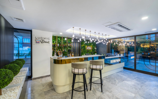 Lexia Hotels