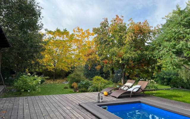 Вилла Ларсон