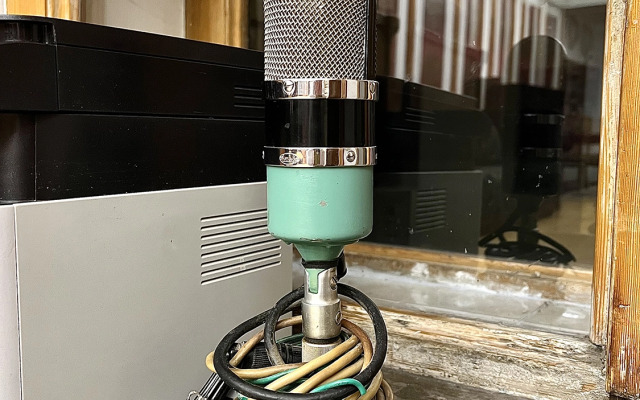 Квартира с антикварной мебелью