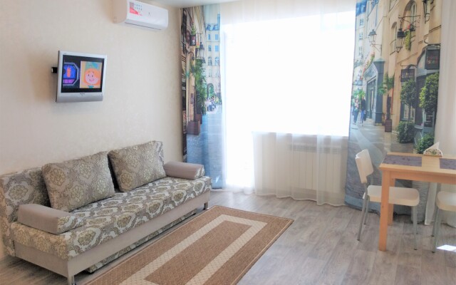 Апартаменты возле площади 1905 года