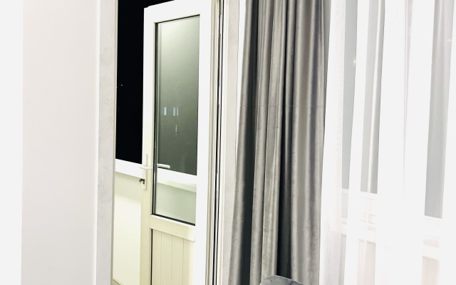 Stylish And Comfort Apartments
